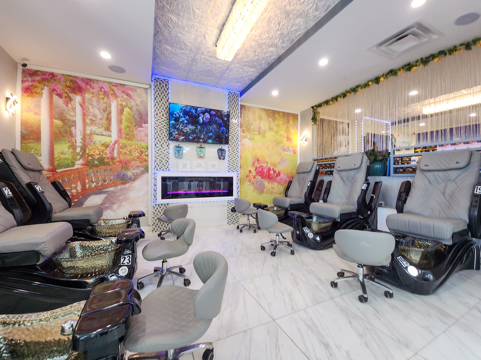 Noire the nail bar 1llc nail photo 2